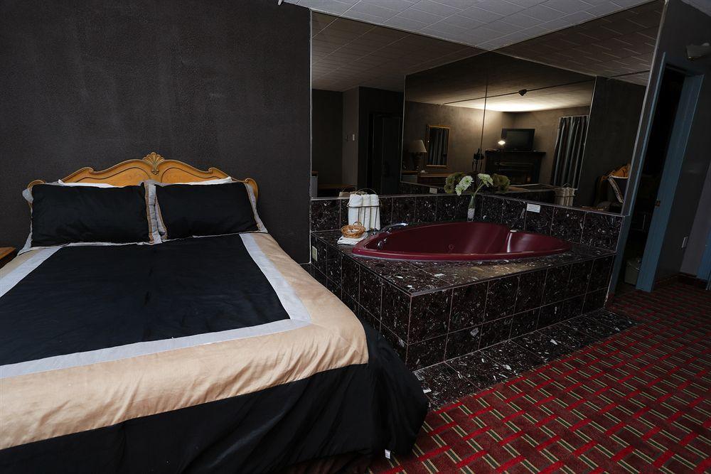 סודברי Belmont Inn מראה חיצוני תמונה