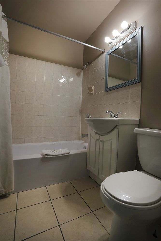 סודברי Belmont Inn מראה חיצוני תמונה